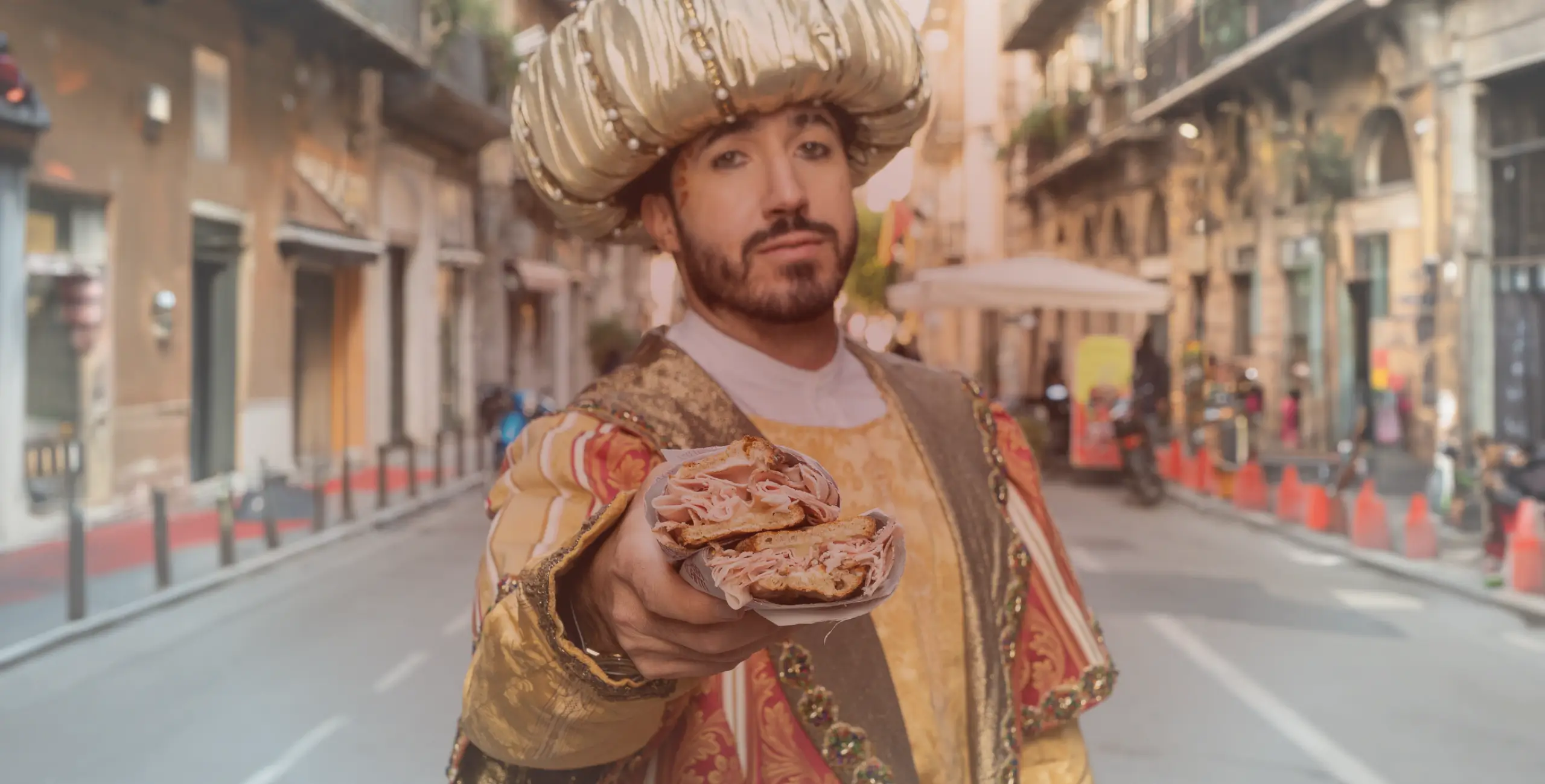 La focaccia che fa crock ad ogni morso - Focacceria dei Mercanti La focaccia che fa crock ad ogni morso - Focacceria dei Mercanti